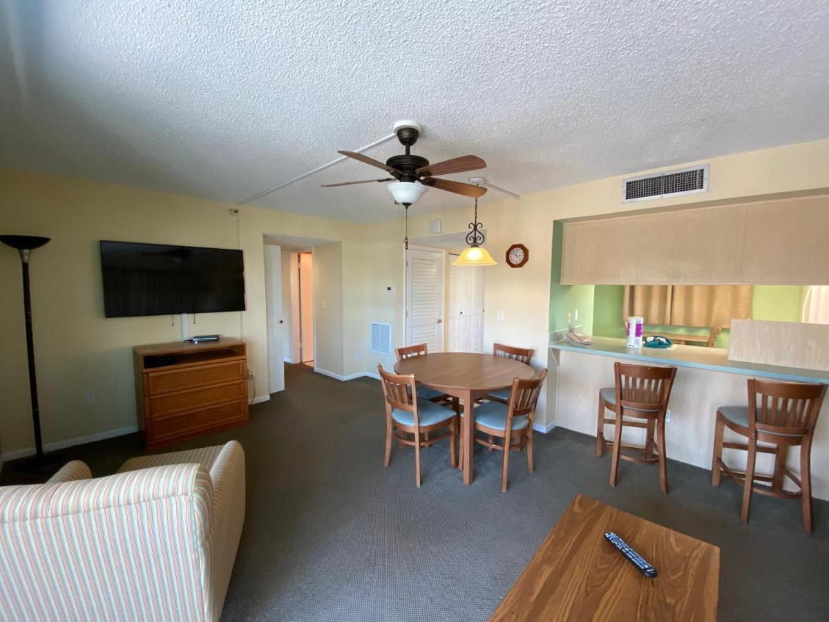 All Seasons Vacation Resort By Liberte Madeira Beach Buitenkant foto