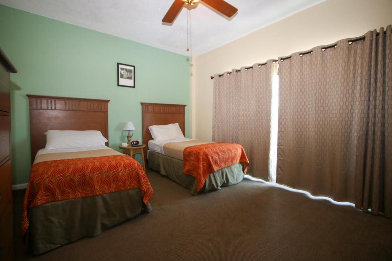 All Seasons Vacation Resort By Liberte Madeira Beach Buitenkant foto