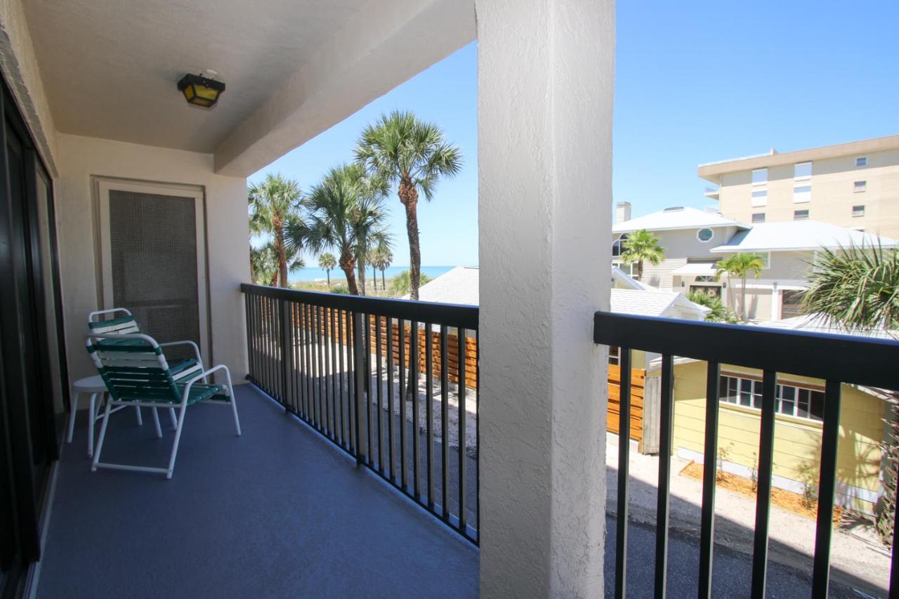 All Seasons Vacation Resort By Liberte Madeira Beach Buitenkant foto