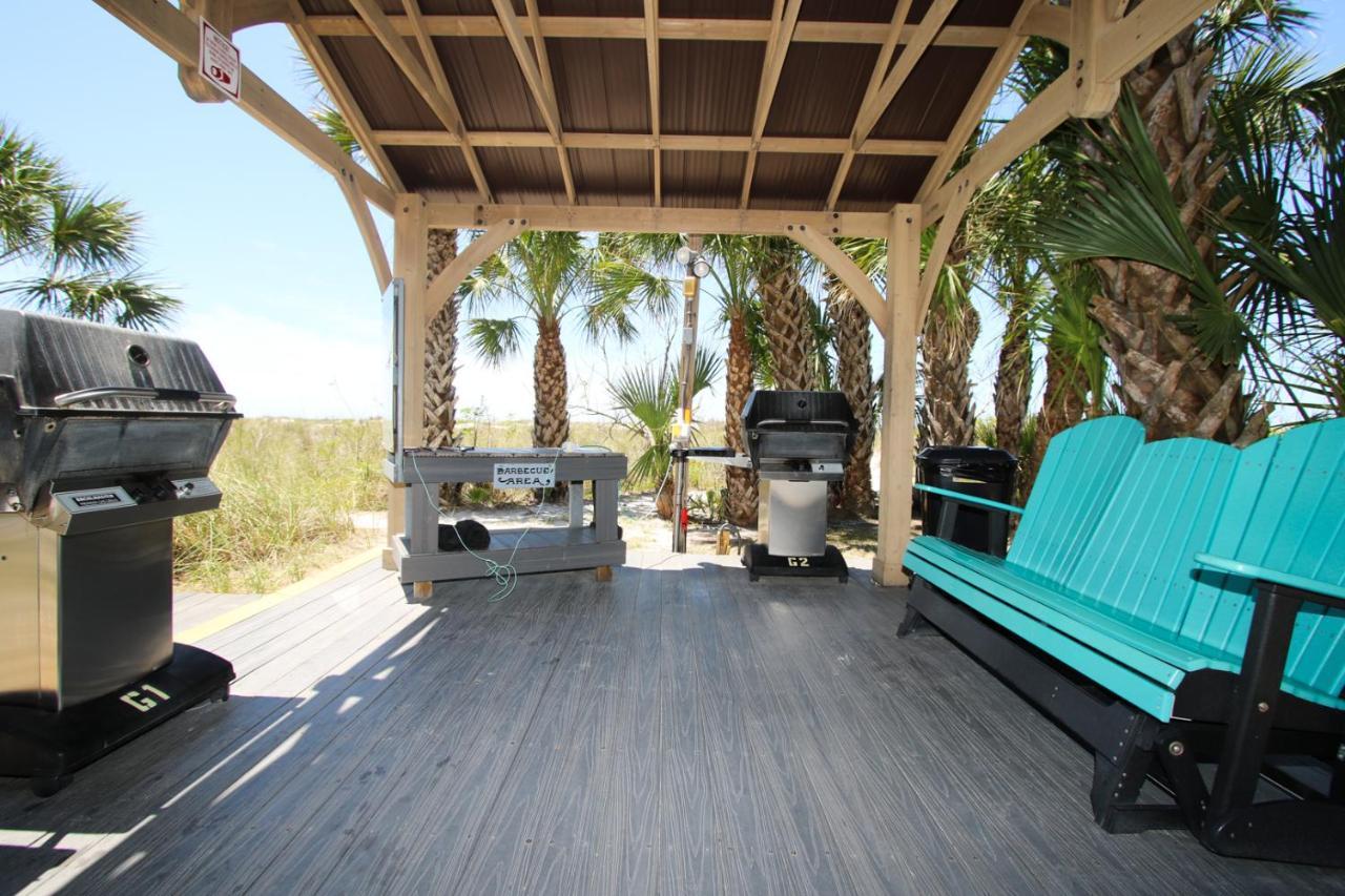 All Seasons Vacation Resort By Liberte Madeira Beach Buitenkant foto