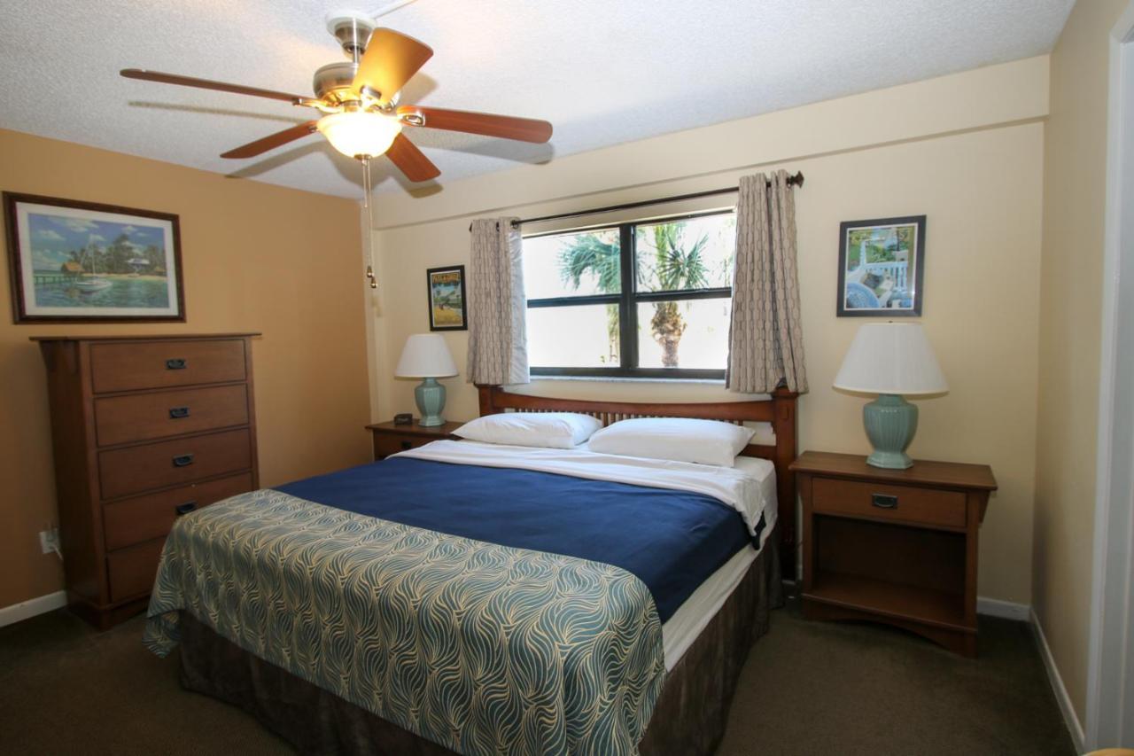 All Seasons Vacation Resort By Liberte Madeira Beach Buitenkant foto